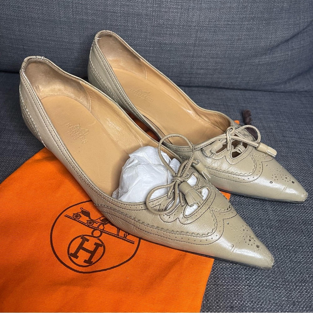 Hermes Vintage Tassel Bow Kitten Heels